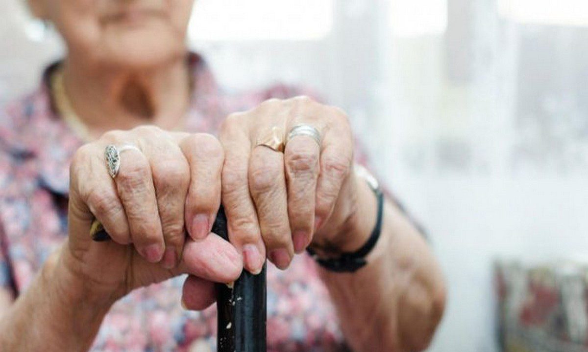 15 Ιουνίου: Παγκόσμια Ημέρα κατά της Κακομεταχείρισης των Ηλικιωμένων