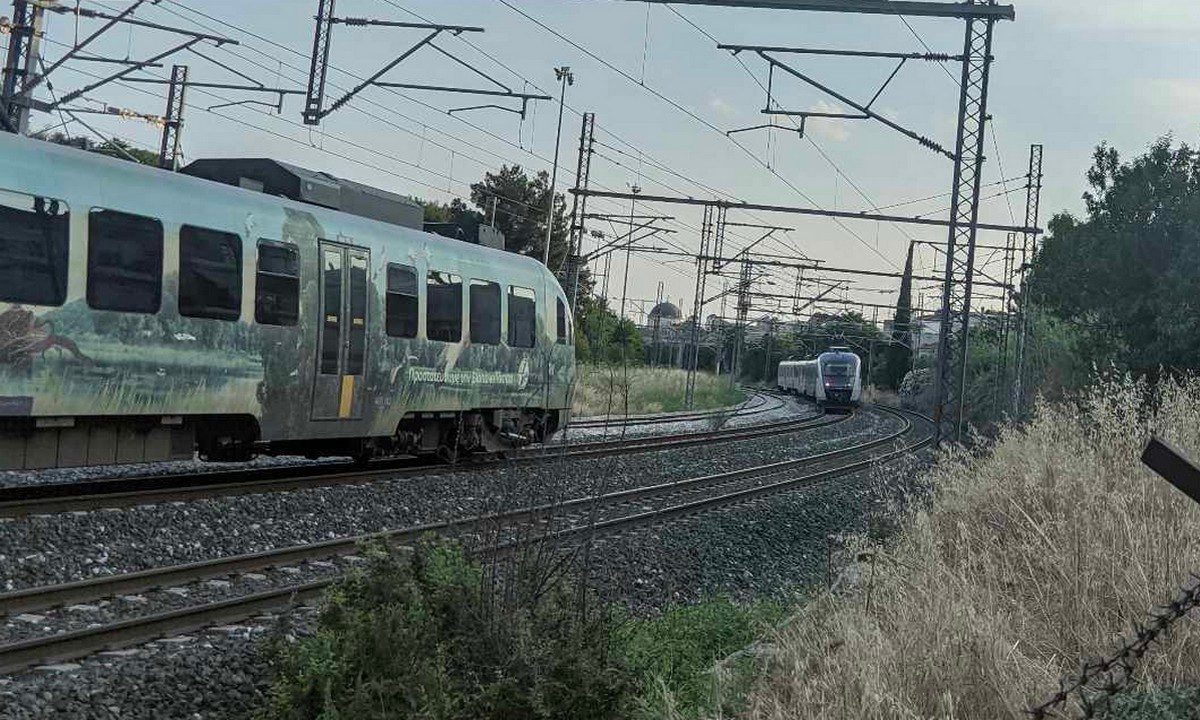 Λάρισα: Δύο τρένα στην ίδια γραμμή με αντίθετη φορά - Λήξη συναγερμού