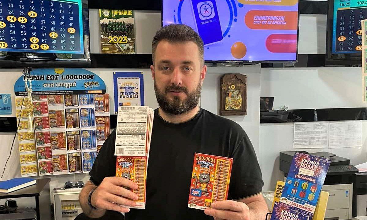Ο Βασίλης Ανδρεάδης, ιδιοκτήτης του τυχερού καταστήματος ΟΠΑΠ στην Πτολεμαΐδα