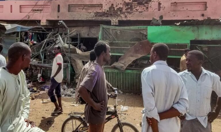 Σουδάν: Ρουκέτες στην αγορά του Χαρτούμ – Δεκάδες νεκροί και τραυματίες