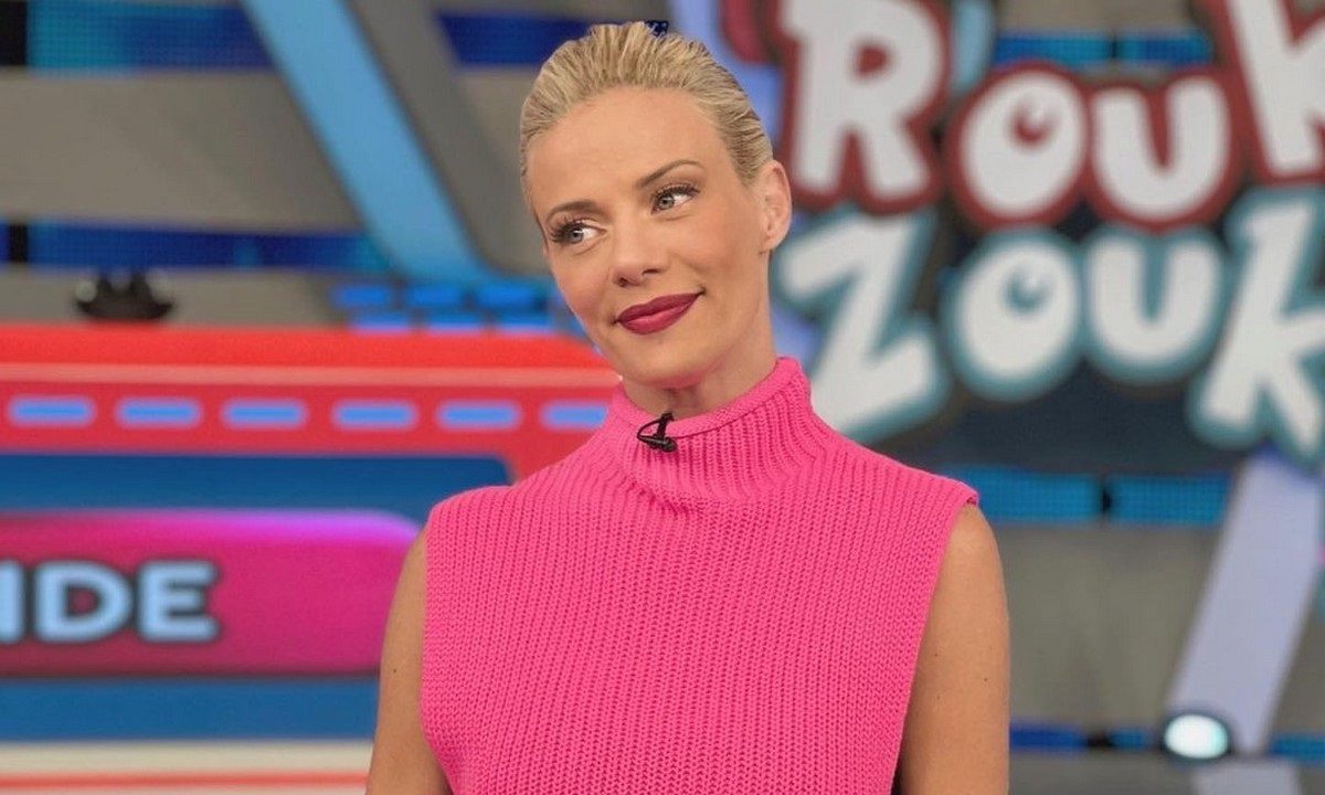 Άγριο Κράξιμο στη Ζέτα Μακρυπούλια για το βίντεο με τη Sky Express