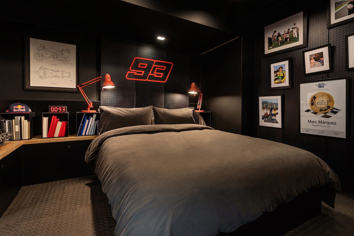  Marc-Marquez-Motorhome-Airbnb-Bedroom-Credit-David-Vilanova-grand-prix-varkeloni-ispania