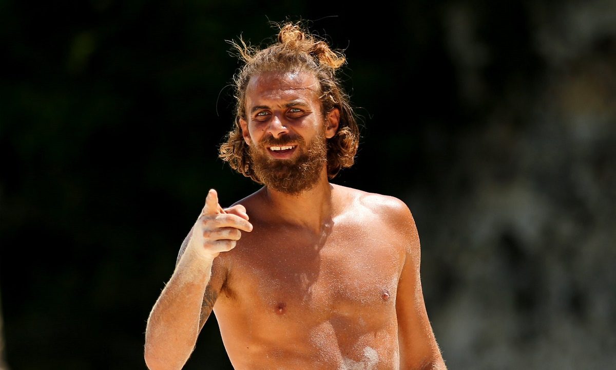 Survivor All Star: Ο Μάριος μιλάει για πρώτη φορά για τον «χαμό» που έγινε με Καρολίνα και Ελευθερίου