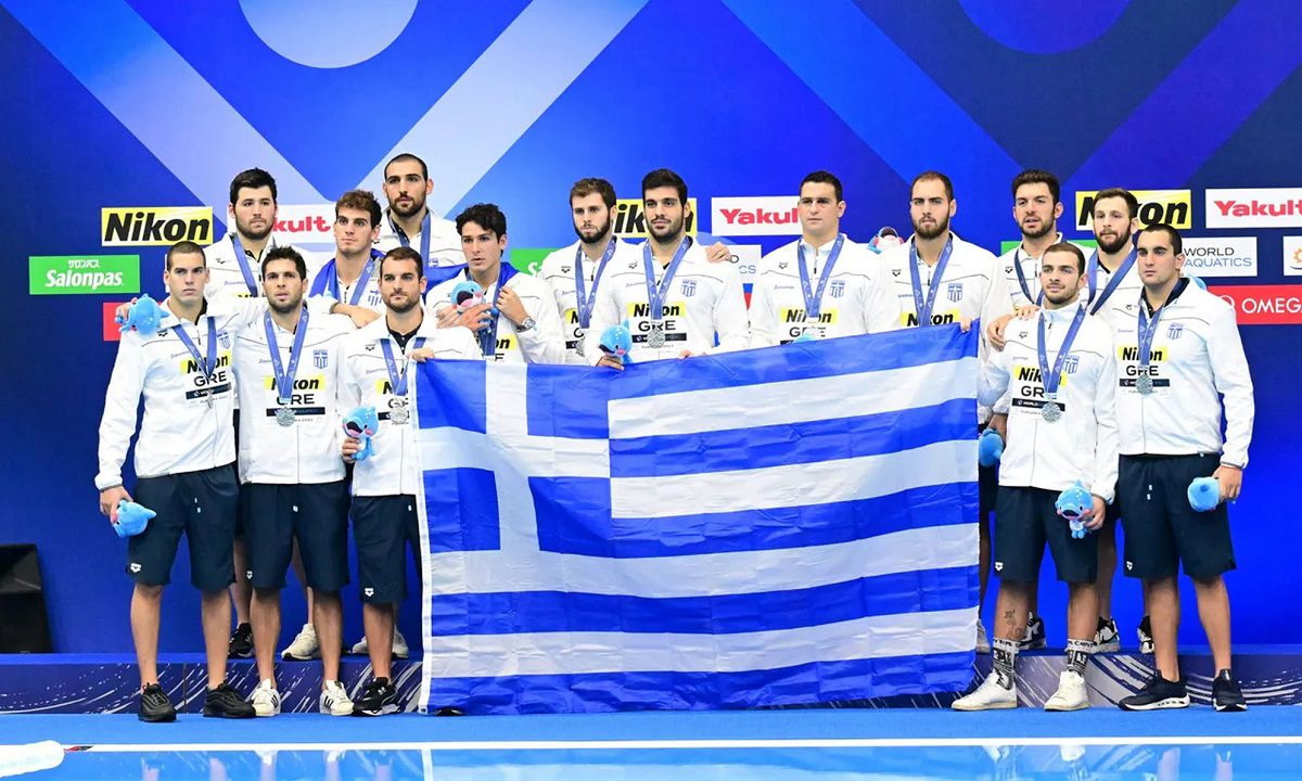 Υπόκλιση και αποθέωση για την Εθνική Πόλο και τον Θοδωρή Βλάχο