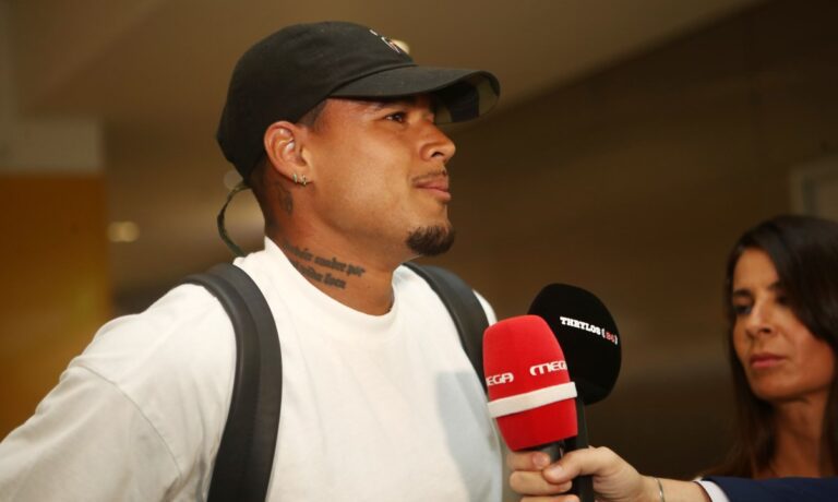 Ο Ολυμπιακός είναι υποχρεωμένος να πάει σε άλλες λύσεις στα εξτρέμ και γρήγορα – Δεν προχωράει του Κένεντι