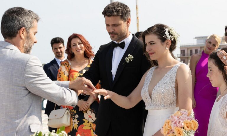 Παγιδευμένοι επόμενα επεισόδια: Ανατροπή – Έγκυος η Άννα