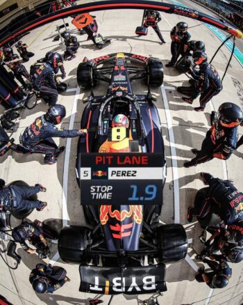 sergio-peres-pit-stop-the-best-time-record-2023-grand-prix-ouggarias-red-bull