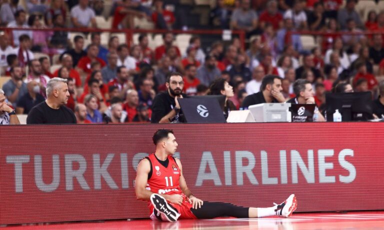 Η Θύρα 7 ανέβασε βίντεο με τον Σλούκα να γελάει σε σύνθημα που βρίζουν τον Ολυμπιακό (vid)