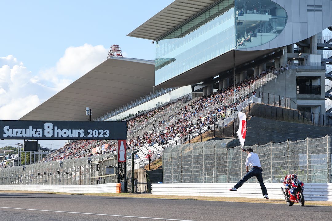 Η HONDA κυριαρχεί στην Suzuka