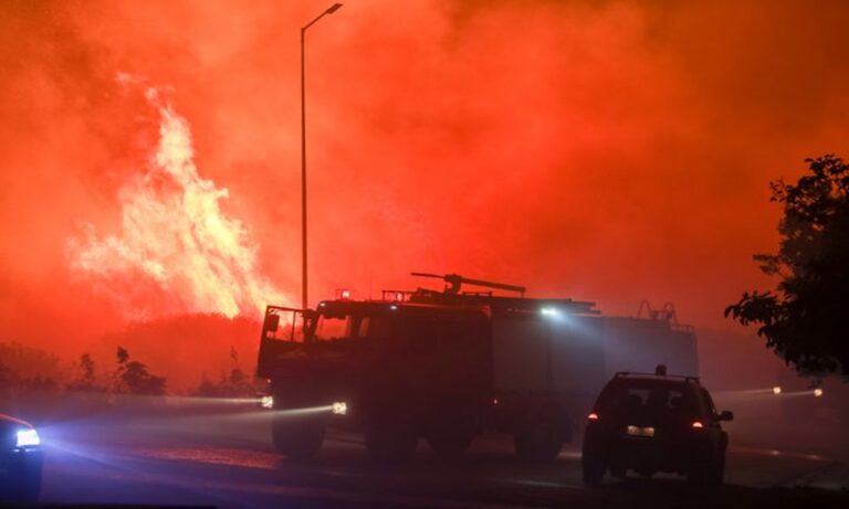 Καίγεται η χώρα από άκρη σε άκρη: Ολοκαύτωμα στην Αλεξανδρούπολη, τις ώρες που η κυβέρνηση ασχολούταν με τον Ζελένσκι