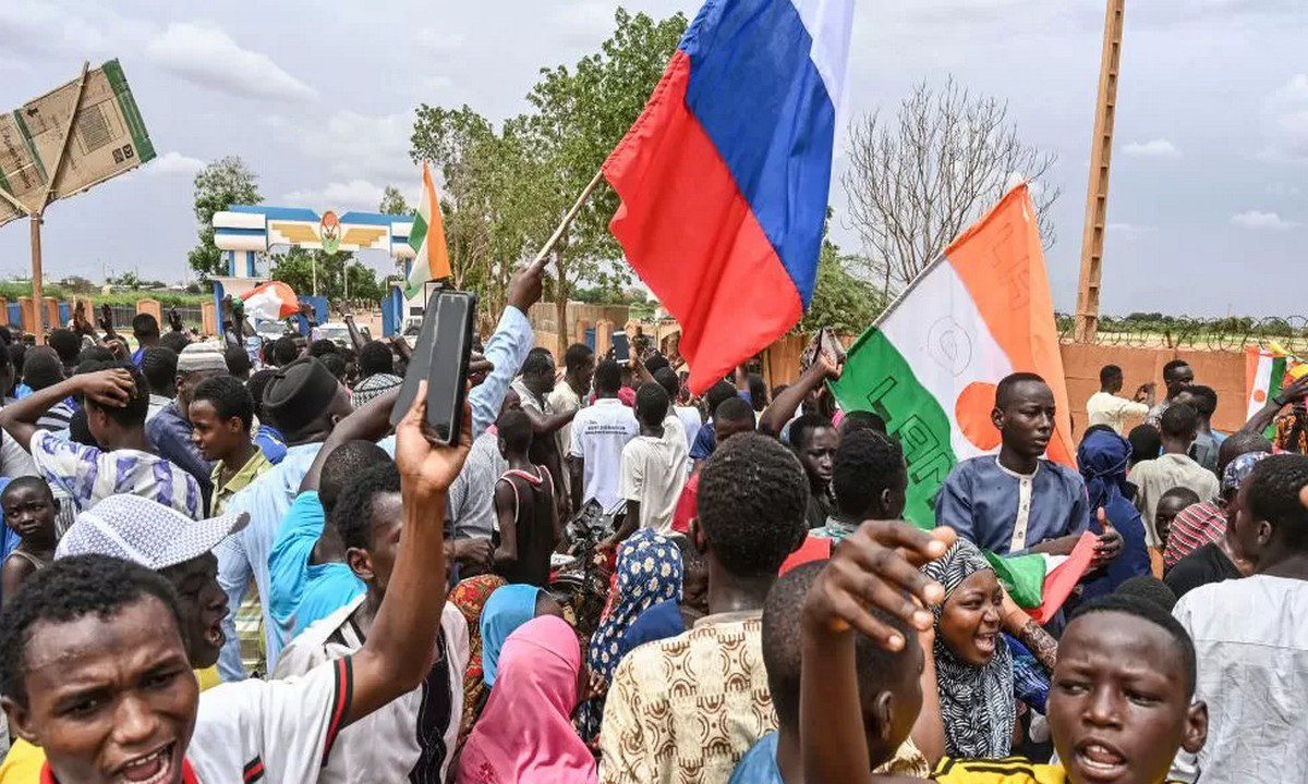 Νίγηρας: Η Ρωσία προειδοποιεί για το πραξικόπημα