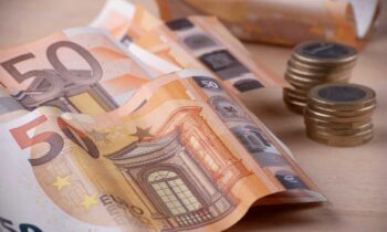 Κοινωνία: Συντάξεις Σεπτεμβρίου: Πότε γίνονται πληρωμές – Ποιοι θα δουν σήμερα χρήματα στους λογαριασμούς τους!