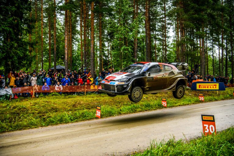 WRC Φινλανδίας – Ο Έβανς πάει στη νίκη. Αποτελέσματα, φωτογραφικό υλικό