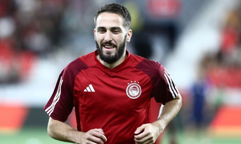 Πιέζει με τρελά λεφτά η ομάδα του Γιώργου Δώνη τον Κώστα Φορτούνη να πάει στη Σαουδική Αραβία – Προτεραιότητα ο Ολυμπιακός!