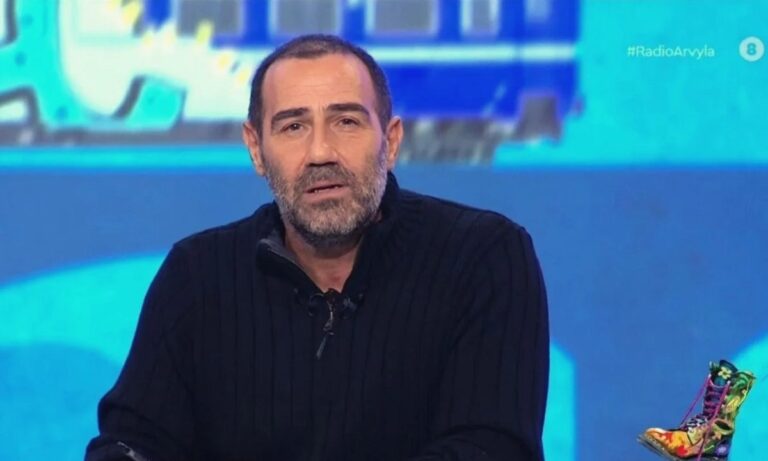 Αντώνης Κανάκης: Λύνει τη σιωπή του 5 μήνες μετά το τέλος του Ράδιο Αρβύλα