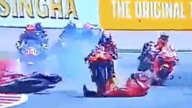 MotoGP τρομακτική πτώση του Pecco Bagnaia, χτυπήθηκε στα πόδια και μεταφέρθηκε στο Νοσοκομείο
