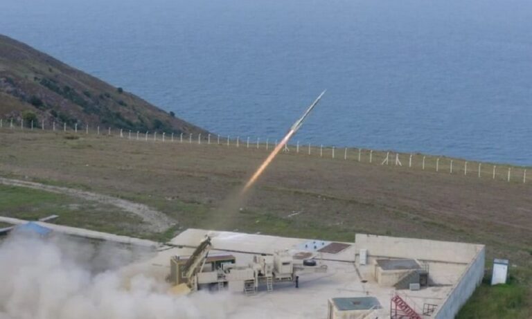 Επίδειξη δύναμης από την Τουρκία με την εκτόξευση τουρκικού αντιαεροπορικού πυραύλου Siper
