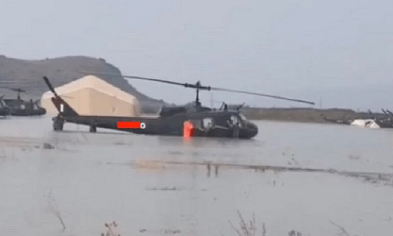 Αδιανόητο: Πλημμύρισαν τα ελικόπτερα σε βάση στο Στεφανοβίκειο - Βόμβα στον Ελληνικό στρατό