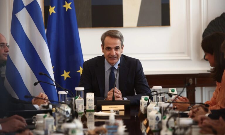 Ρεσιτάλ κυνισμού ο Κυριάκος Μητσοτάκης: «Αναλώνουμε πολύ χρόνο» στις φυσικές καταστροφές και δεν πρέπει να καθυστερεί η «ανάπτυξη»