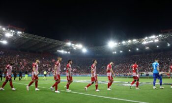 Ποδόσφαιρο: Live ενημέρωση: Ολυμπιακός – Κηφισιά και Άρης – Παναιτωλικός για την 5η αγωνιστική της Stoiximan Super League
