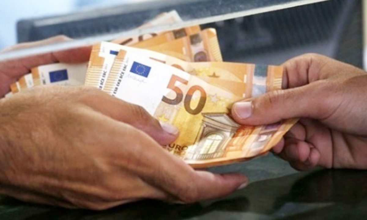 Συνταξιούχοι: Έρχεται οικονομική ενίσχυση έως και 200 ευρώ – Ποιοι οι δικαιούχοι