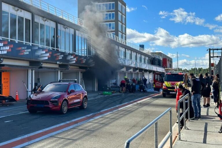 Έκρηξη Μπαταρίας: Τεράστια πυρκαγιά σταματά τις δοκιμές της Formula E