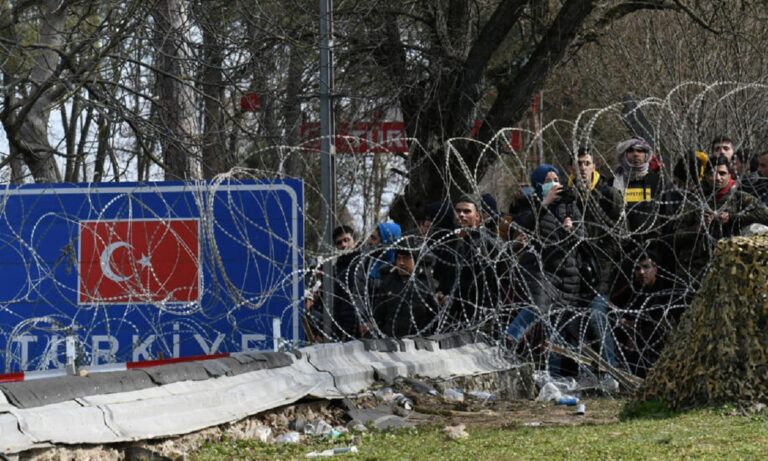 «Συναγερμός» από την Τουρκία! «Ο Ερντογάν ετοιμάζει προσφυγικά κύματα για να πιέσει την Ελλάδα»!