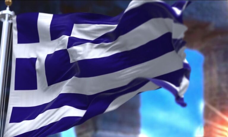Σε κάθε μπαλκόνι να ανεμίσει περήφανα και μια Ελληνική σημαία, σε πείσμα όσων τη θεωρούν σύμβολο του «χθες»