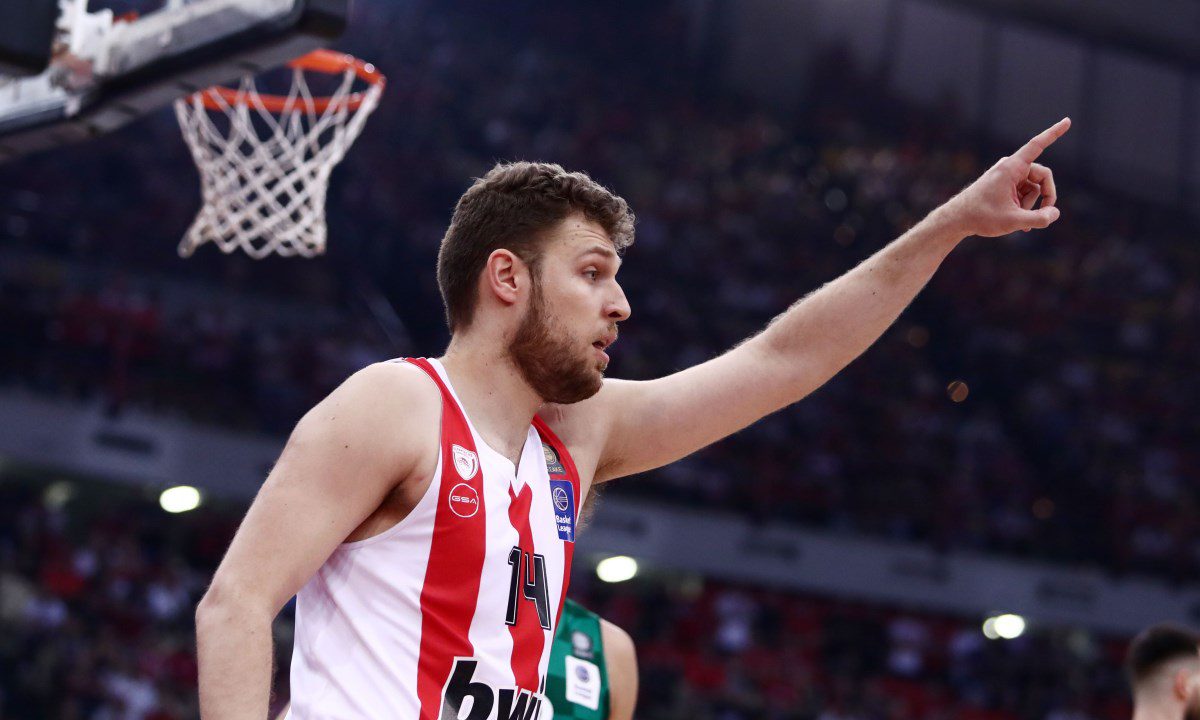 Ο Ολυμπιακός έκανε την κίνησή του για Βεζένκοφ