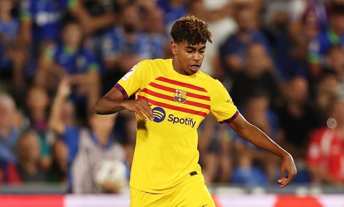 Λαμίν Γιαμάλ: Το νέο «παιδί-θαύμα» της Μπαρτσελόνα τρελαίνει την Ευρώπη! (vids)