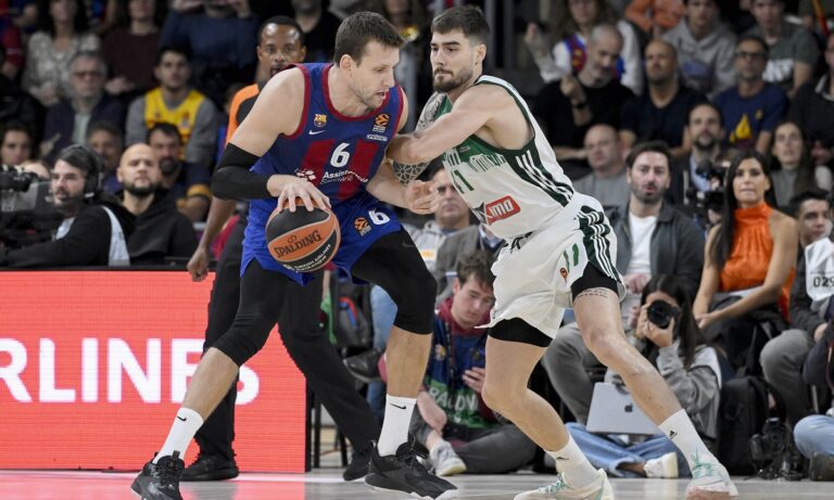 «Τρελάθηκε» ο Αταμάν με αυτή την ολιγωρία! Πέντε παίκτες του Παναθηναϊκού και του επέτρεψαν να καρφώσει με άλει ουπ!