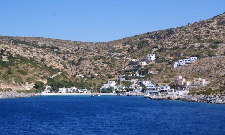 Ενώ οι Τούρκοι «λυσσάνε» για τα ακριτικά νησιά μας, η κυβέρνηση Μητσοτάκη τα παρατά στο έλεός τους – Χωρίς πλοίο εδώ και 1 μήνα το Αγαθονήσι!