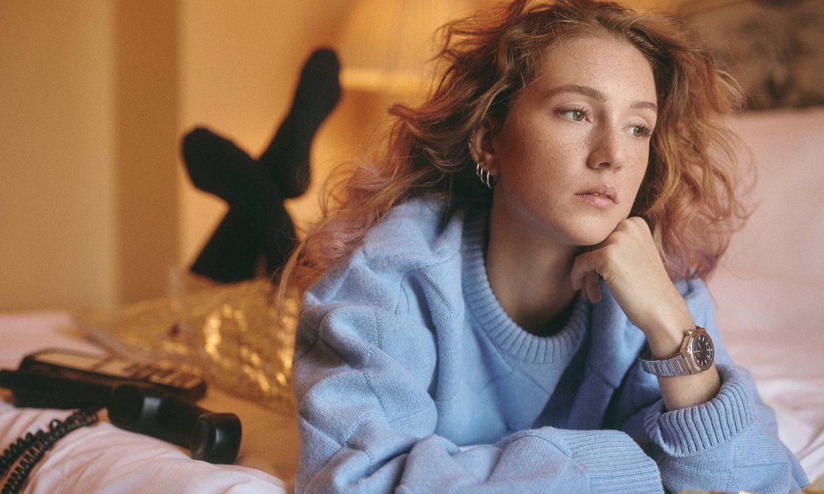 Κορίννα Ντουλλάρτ: Αυτό είναι το ανατρεπτικό Instagram της πρωταγωνίστριας του Milky Way