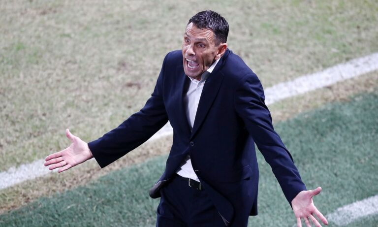 Ο Πογέτ θέλει να ανανεώσει, αλλά..