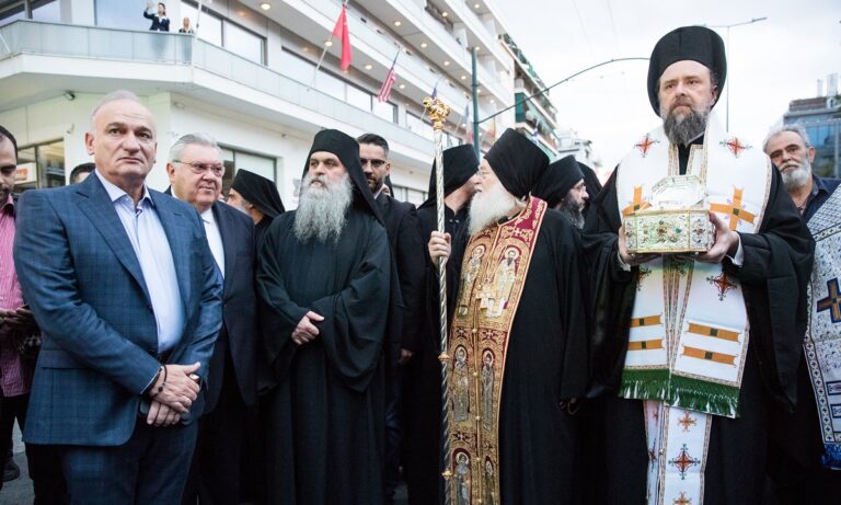 Ανδρέας Βορύλλας: Τι μεγάλη ευλογία να βρίσκεται για πρώτη φορά στην Αθήνα η Τιμία Κάρα του Αγίου Ιωάννη του Χρυσόστομου
