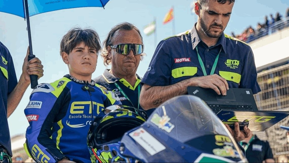 MotoGP Carmelo Belluzzo : Ο μικρός «ΒΑΣΙΛΙΑΣ» της Favara δεξί χέρι του Valentino Rossi 