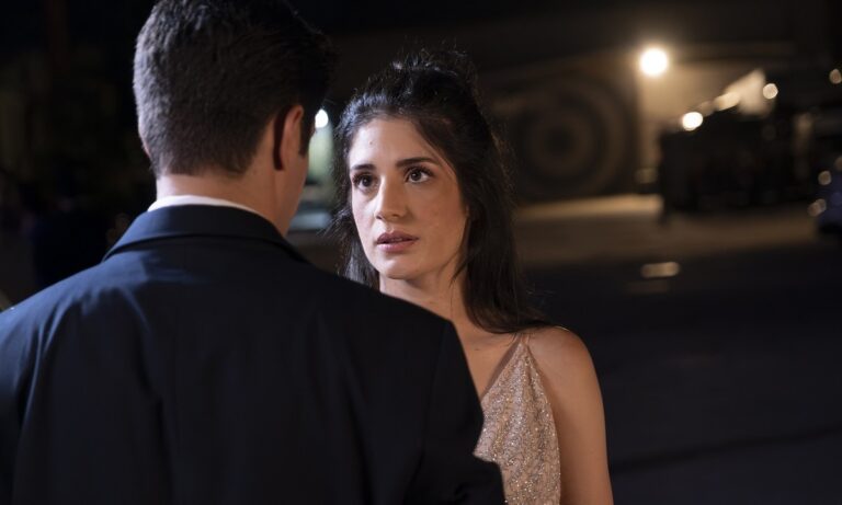 Μετά τη φωτιά επόμενα επεισόδια: Η Ανθή αποκαλύπτει πως δεν είναι η Μάνια – Άγριος εκβιασμός από Αλέξανδρο