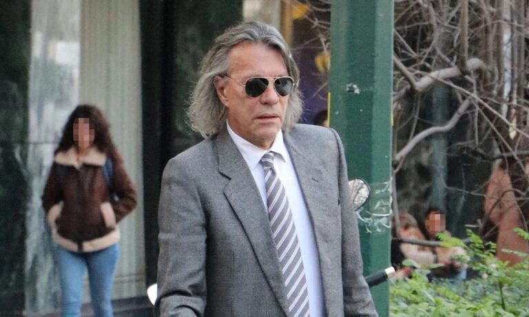 Συγκλονίζει ο Ηλίας Ψινάκης μιλώντας για τον Βασίλη Καρρά!