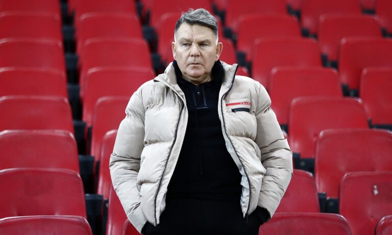 Ο Κούγιας στο ξέσπασμα της χρονιάς ζήτησε διακοπή στο πρωτάθλημα