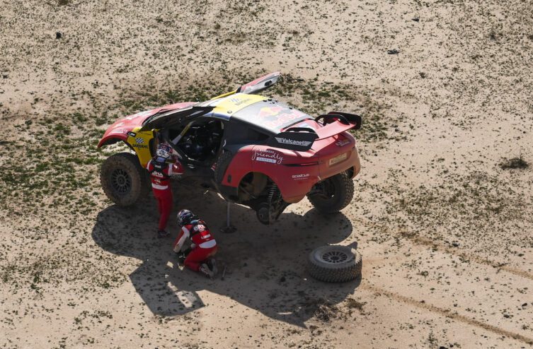 Dakar 2024: Δύσκολη μέρα για τον Loeb στο Dakar