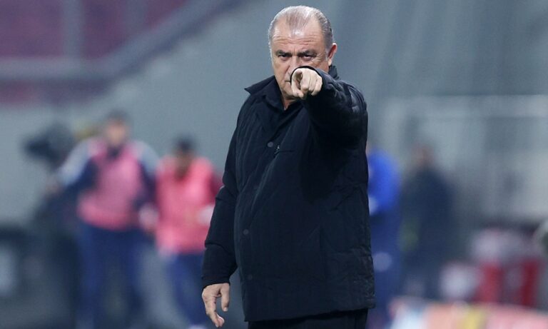 Παναθηναϊκός: Έβγαλε το καπέλο στους παίκτες του ο Τερίμ