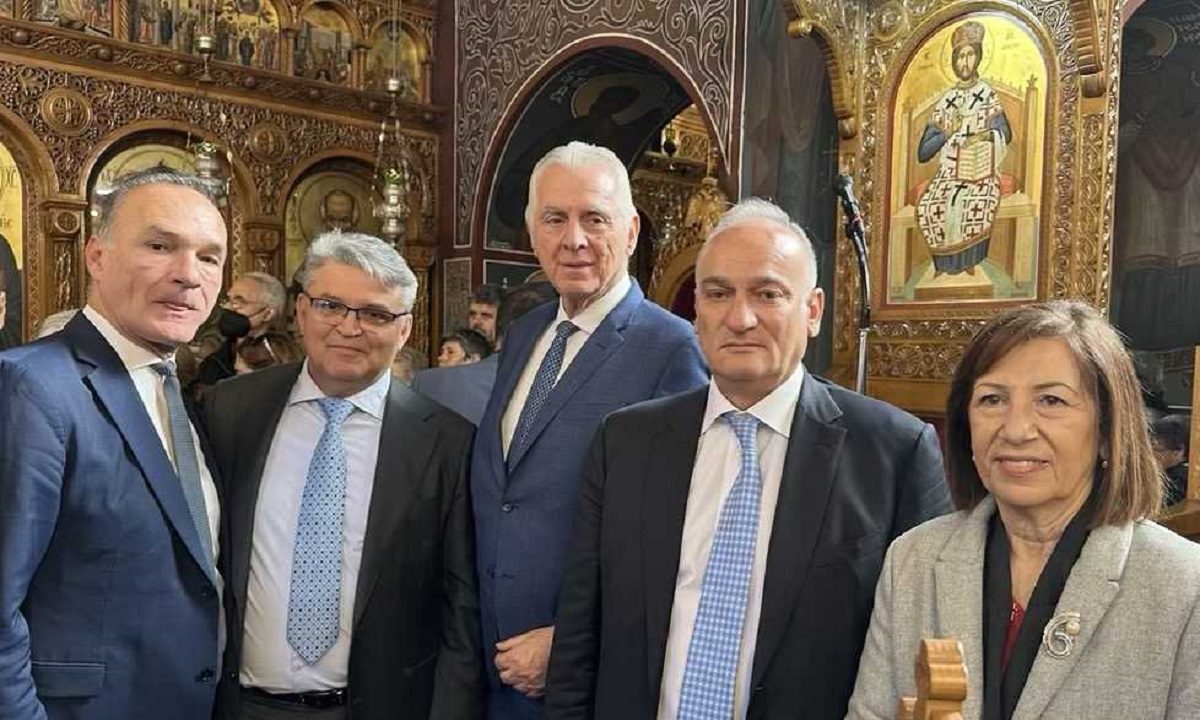 Πολυαρχιερατικό Συλλείτουργο για τον Πολιούχο του Περιστερίου Άγιο Αντώνιο παρουσία Δημήτρη Νατσιού και Ανδρέα Παχατουρίδη