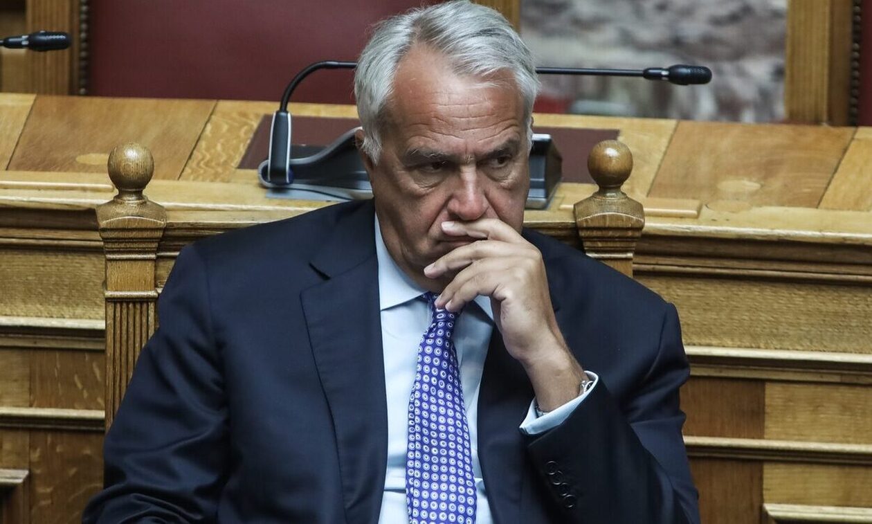 Μάκης Βορίδης – Ομόφυλα ζευγάρια: Διαφωνεί όντως για λόγους συνείδησης ή ετοιμάζεται να προφυλάξει τα «νώτα» της ΝΔ εκ δεξιών;