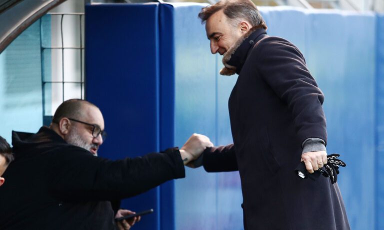 Aποκλειστικό: Γι’ αυτά διαμαρτυρήθηκε ο Ολυμπιακός στα αποδυτήρια – Τι είπαν στον Μανούχο!