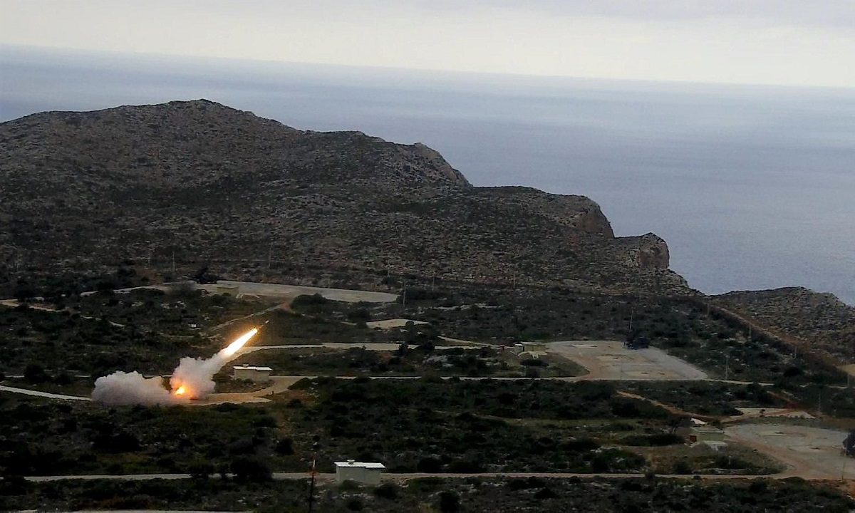 «Πλήγμα στην Αεροάμυνα της Ελλάδας, αν φύγουν τα οπλικά συστήματα από τα νησιά του Αιγαίου», τονίζει ο Ναύαρχος Ευάγγελος Αποστολάκης.