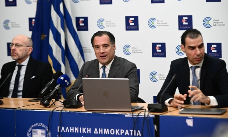 Απογευματινά χειρουργεία: Από 300 έως 2.000 ευρώ οι υπηρεσίες για το ξεπούλημα της δημόσιας Υγείας