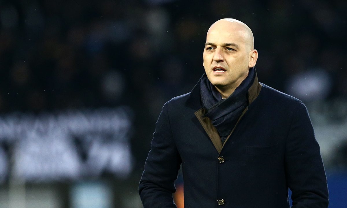 Ο Ολυμπιακός σε αλαλούμ – Τέλος ο Πέδρο Άλβες, επιστροφή Κοβάσεβιτς!