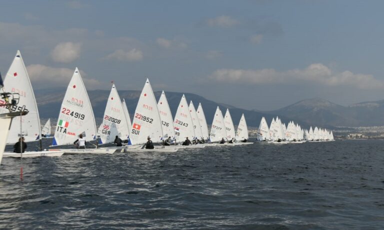 Ευρωπαϊκό Πρωτάθλημα ILCA 2024: Άπνοια στη θάλασσα – Λόγια έμπνευσης από τους Ολυμπιονίκες στους μικρούς ιστιοπλόους