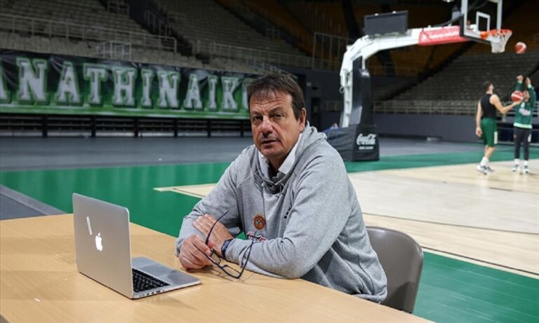 Εργκίν Αταμάν: Επέλεξε φωτογραφία με το τουρκικό αεροπλανοφόρο για τα 100 χρόνια της Τουρκίας – Δείχνει τη δύναμη της Τουρκίας είπε