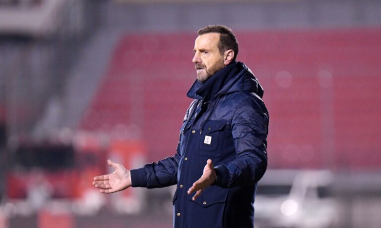 Έτσι εξήγησε ο Άκης Μάντζιος την ψυχρολουσία του Άρη στις καθυστερήσεις